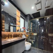 HAI BÀ TRƯNG - SIÊU PHẨM LÔ GÓC  - THANG MÁY -  Cách 10m ra Phố